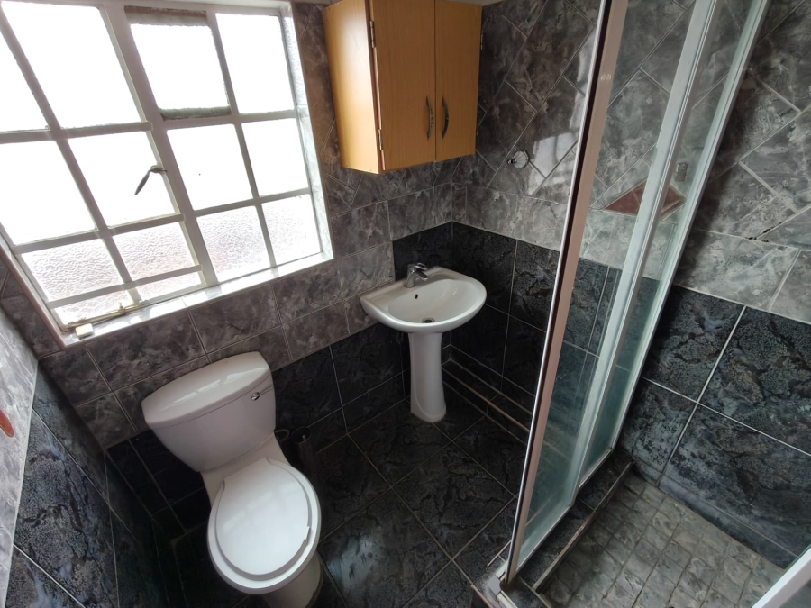 Commercial Property for Sale in Heuwelsig North West